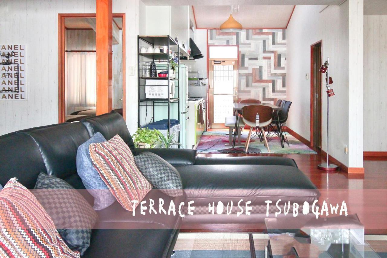 Terrace House Tsubokawa Naha Exterior foto