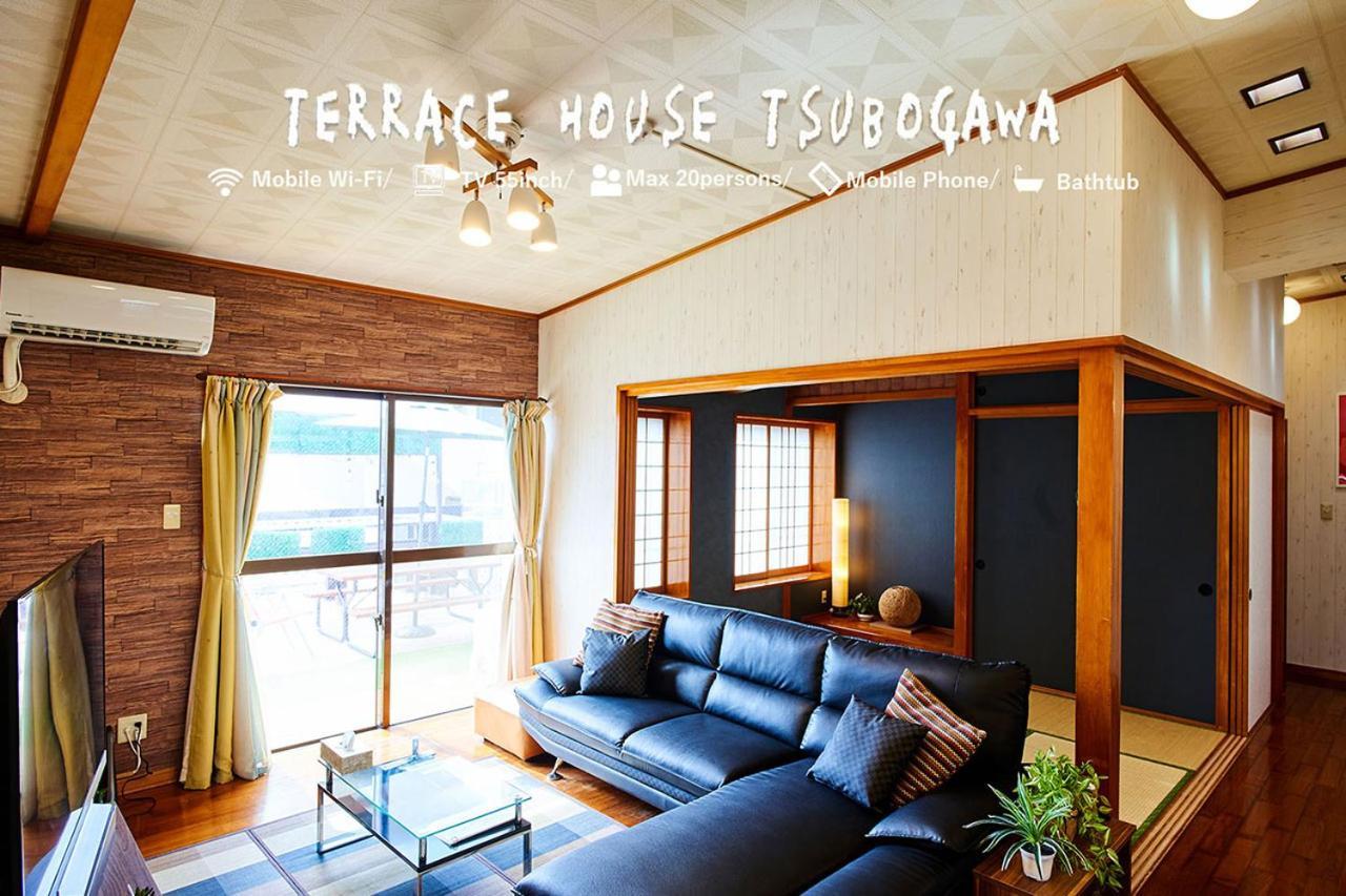 Terrace House Tsubokawa Naha Exterior foto
